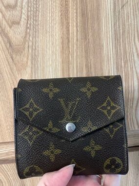Auth Louis Vuitton Monogram Portefeiulle Elise Trifold Wallet